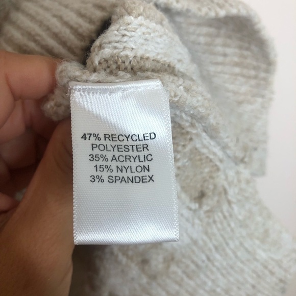 Revolve X House of Harlow 1960 Chunky Cable Knit Crewneck Sweater Size Small - Picture 5 of 6